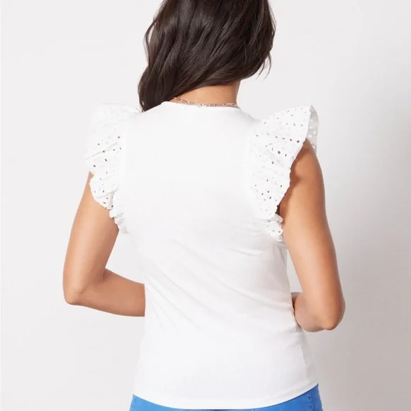 NWOT Evereve Logan Eyelet Ruffle Top, Size Large. - Picture 4 of 5